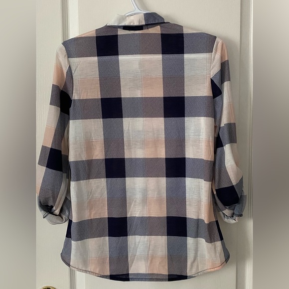 Women’s Ardene NWOT Button Up Long Sleeve - Picture 3 of 7